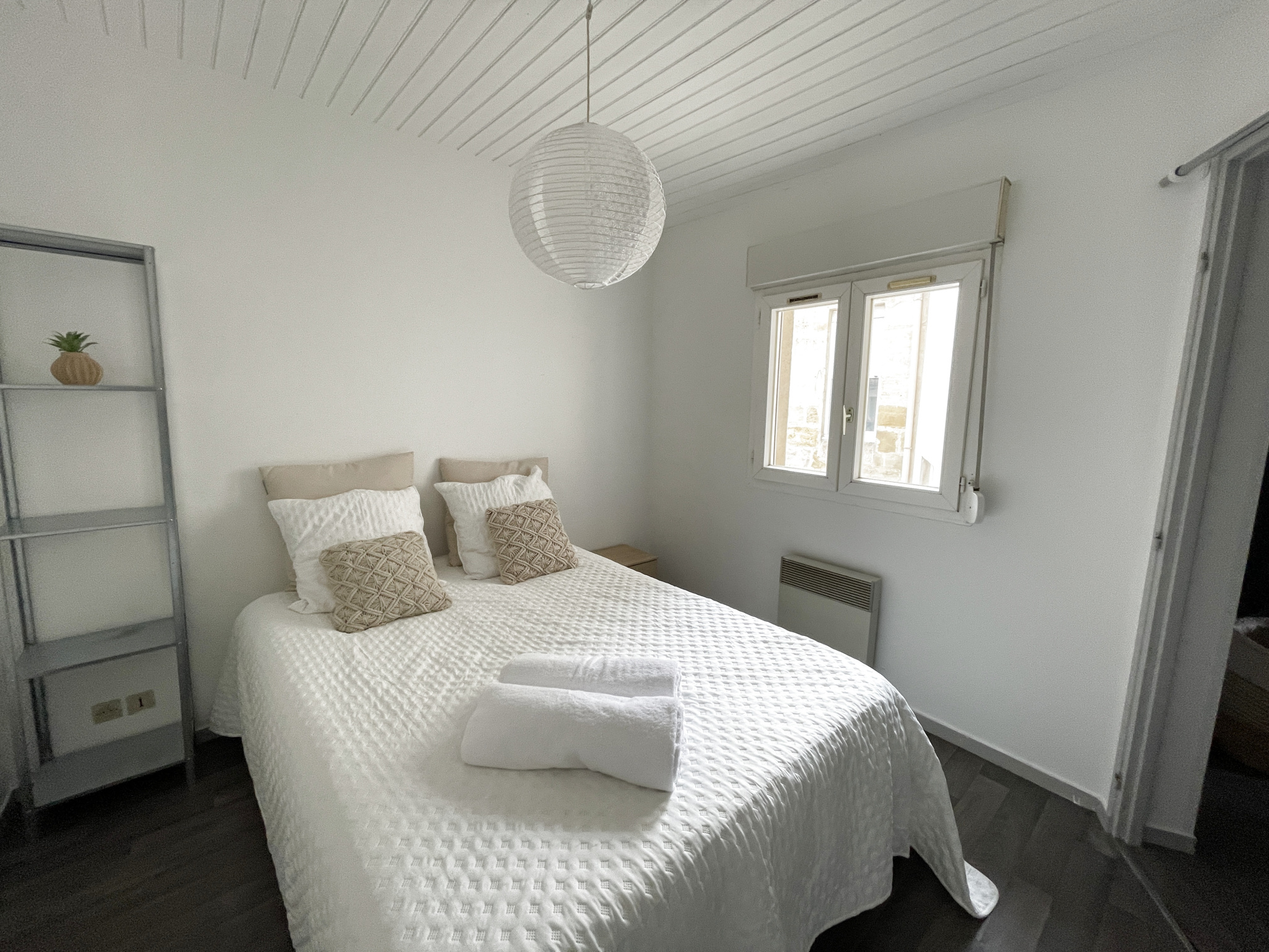 <Duplex Bordeaux V10000815