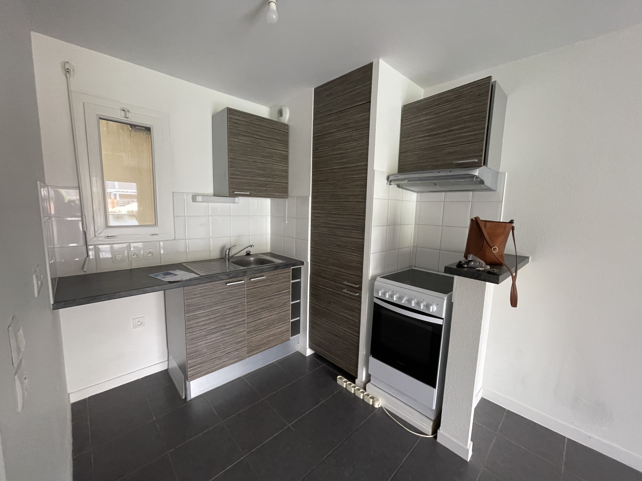 <Appartement Bordeaux V10000859