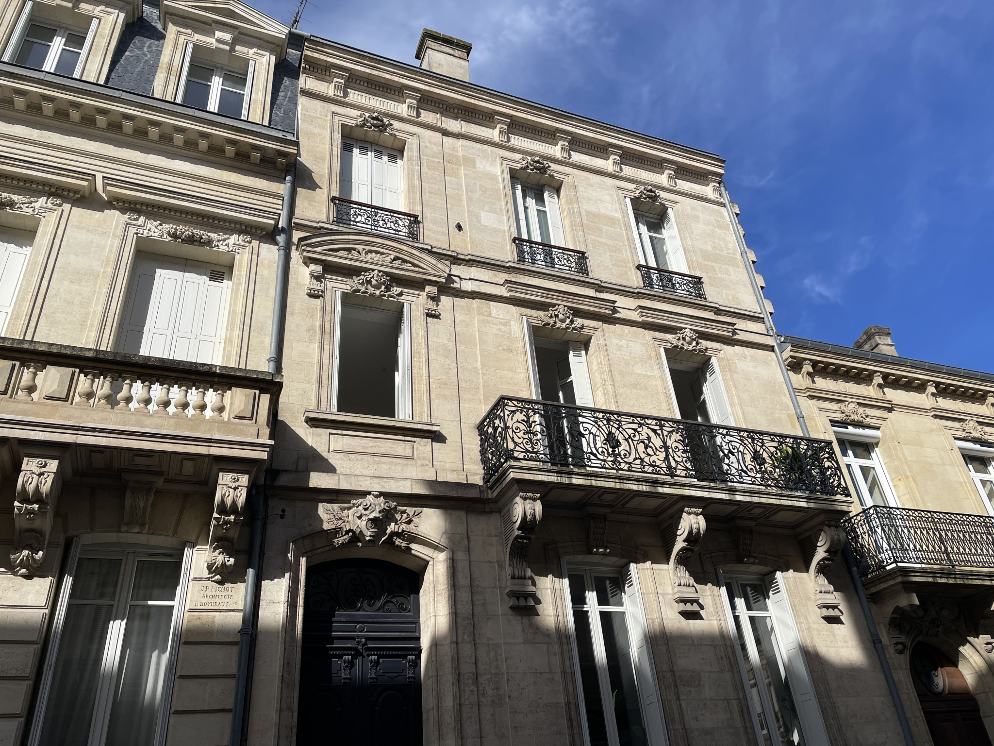 <Appartement Bordeaux V10000732