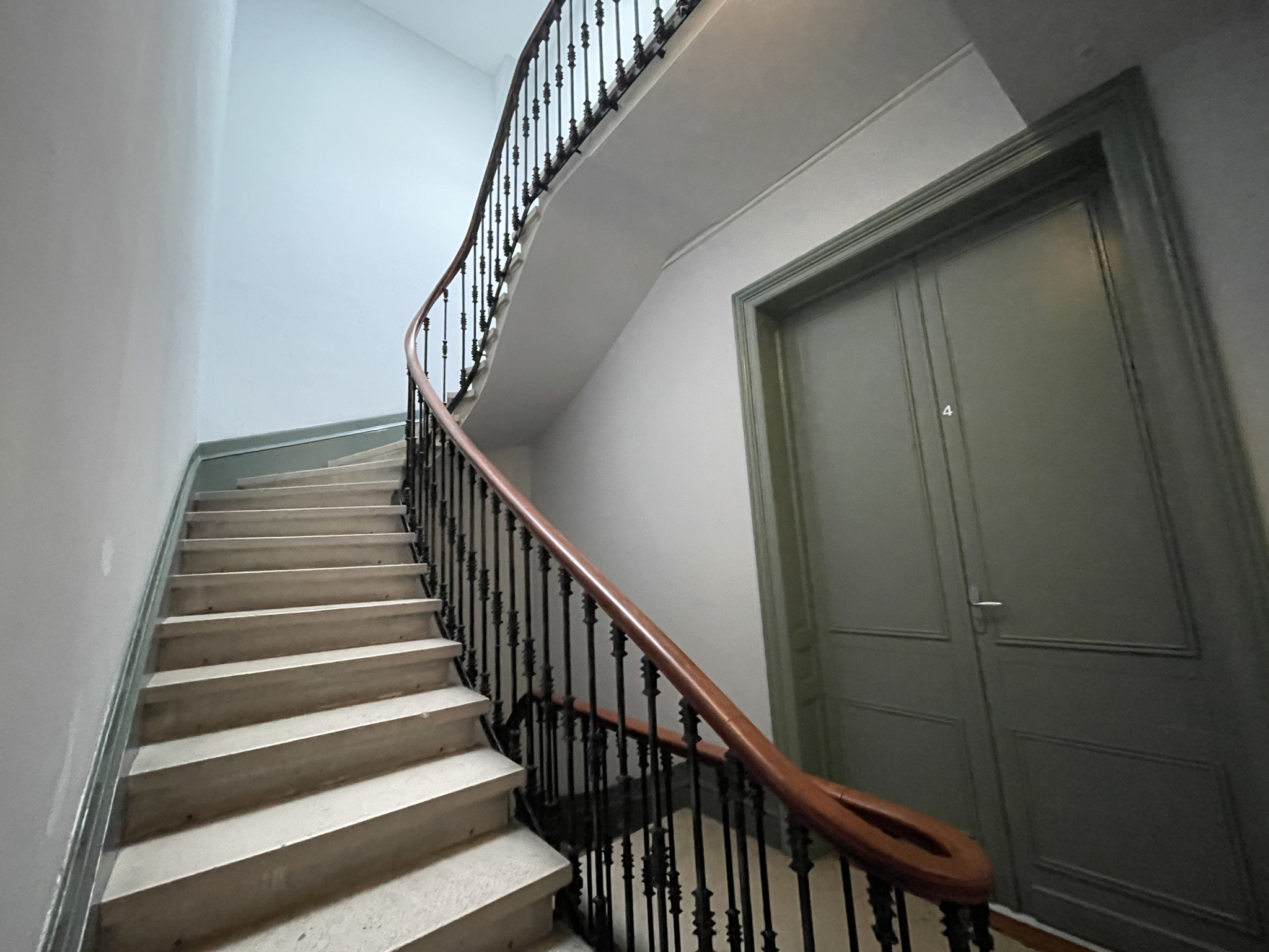 <Appartement Bordeaux V10000732