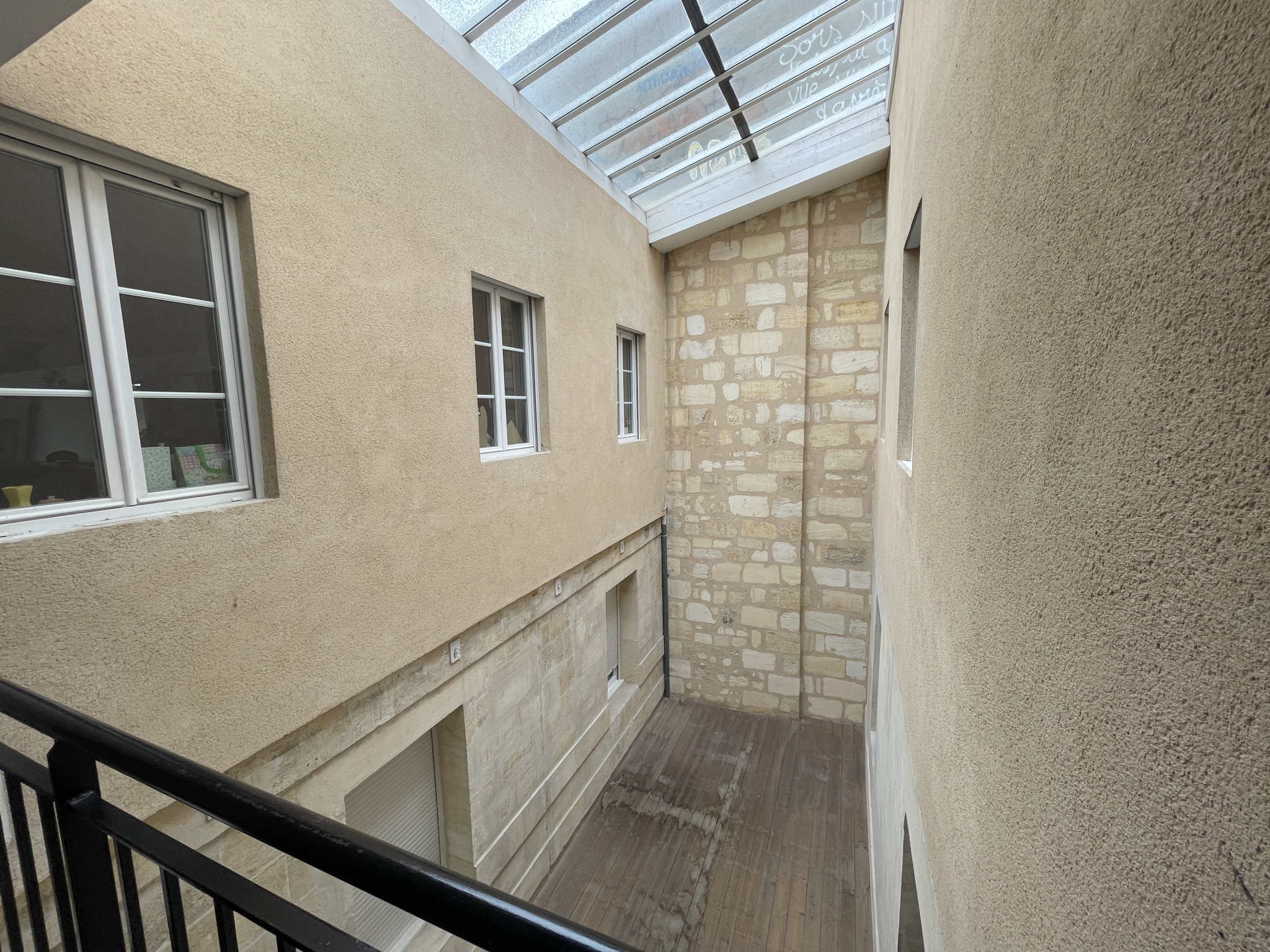 <Appartement Bordeaux V10000860
